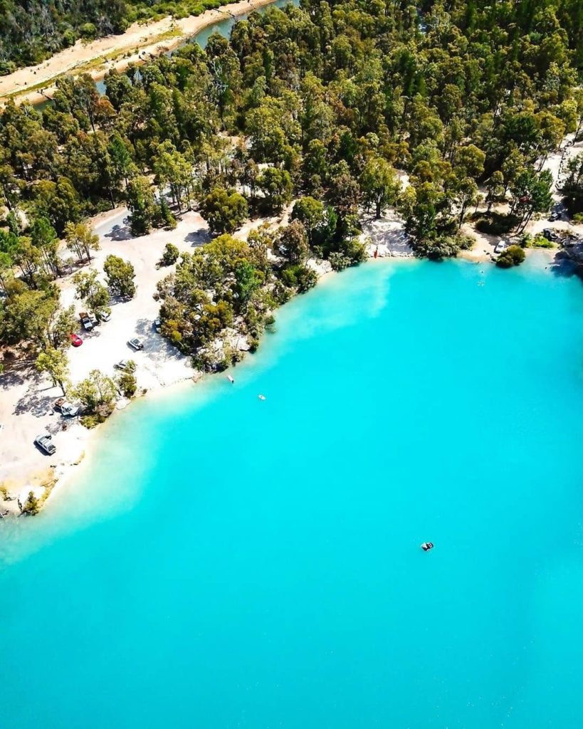 Black Diamond Lake