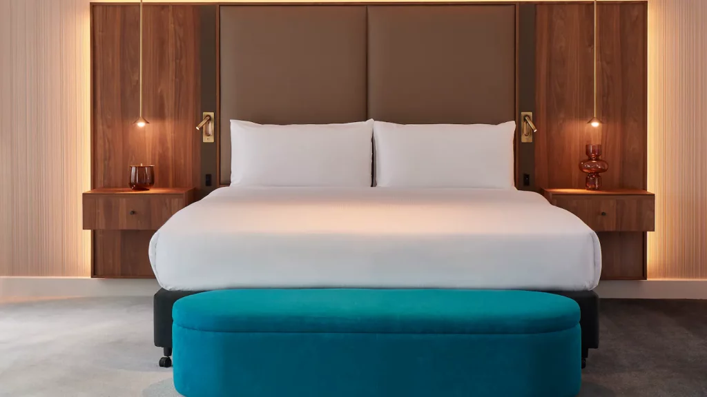 king premier suite- parmelia hilton